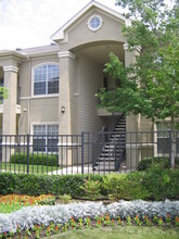 The Lodge at Lost Pines Apartments in Bastrop, TX - Foto de edificio - Building Photo