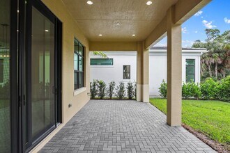 13378 Artisan Cir in Palm Beach Gardens, FL - Building Photo - Building Photo