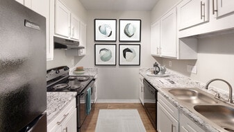 The Retreat at Eddins Apartments in Montgomery, AL - Building Photo