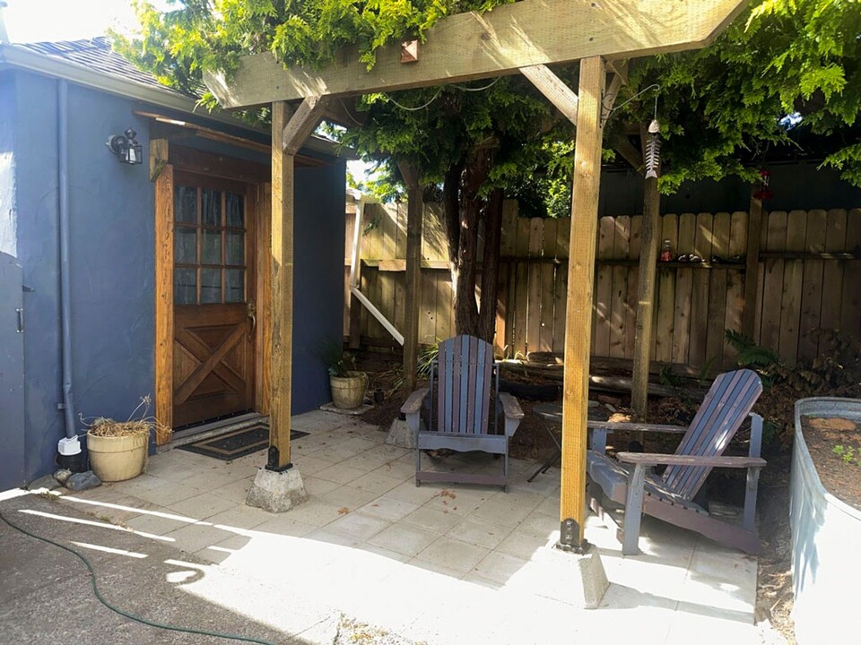 3222 K St in Eureka, CA - Building Photo