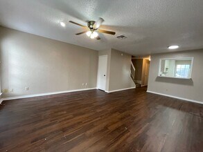 7427 Kingswood Dr in Fort Worth, TX - Building Photo - Building Photo