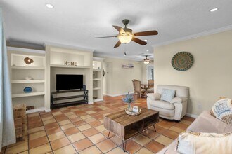 991 SE Walters Terrace in Port St. Lucie, FL - Building Photo - Building Photo