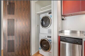 151 Dorchester St in Boston, MA - Building Photo - Building Photo