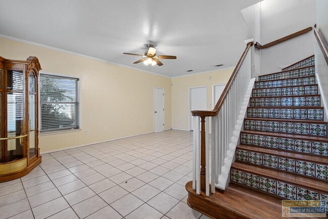 813 N Shore Dr in Port Isabel, TX - Building Photo - Building Photo