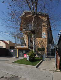 4311-4313 Toland Way in Los Angeles, CA - Foto de edificio - Building Photo