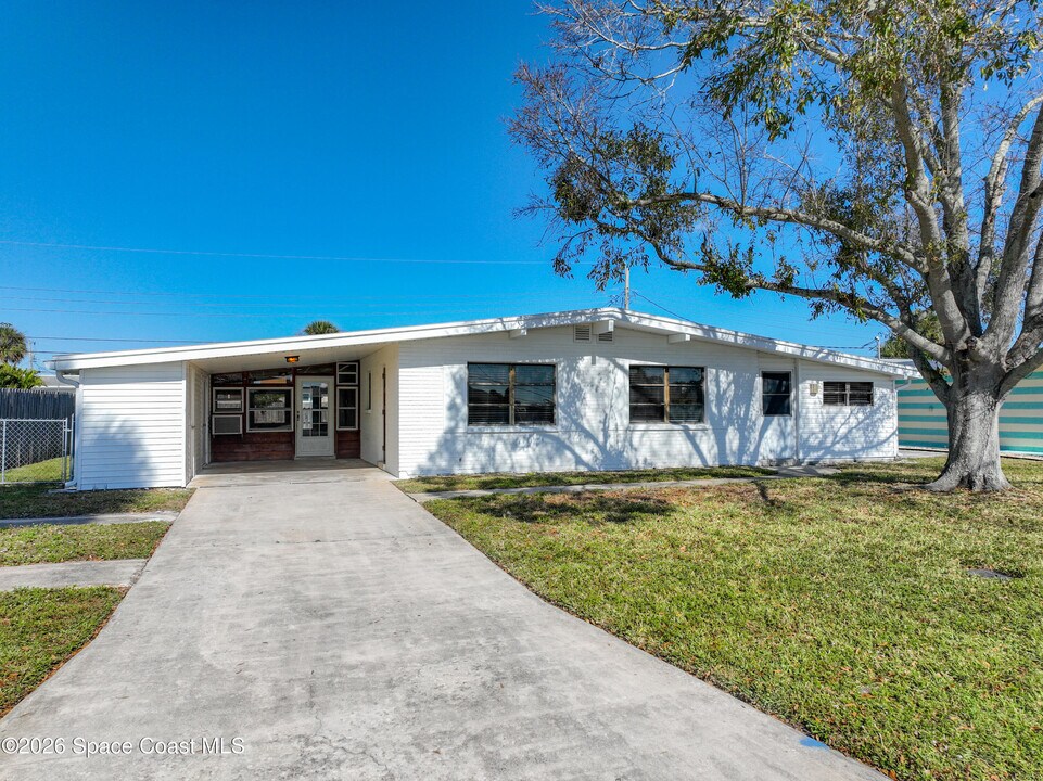 260 Sabal Ave in Merritt Island, FL - Building Photo