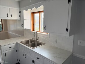 1334 Aberdeen Ave in Youngstown, OH - Building Photo - Building Photo