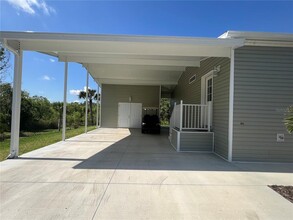 12116 County Rd 769 in Lake Suzy, FL - Building Photo - Building Photo
