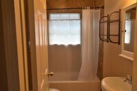 623 E 28th St photo'