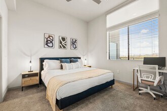 711 W Broadway Rd, Unit SI ID1366975P in Tempe, AZ - Foto de edificio - Building Photo