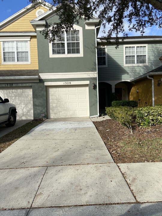 1320 Berkman Cir in Sanford, FL - Building Photo