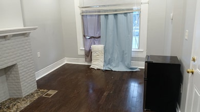 342-352 S 52nd St in Philadelphia, PA - Building Photo - Building Photo