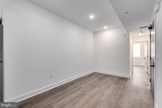 927 N 42nd St in Philadelphia, PA - Building Photo - Building Photo