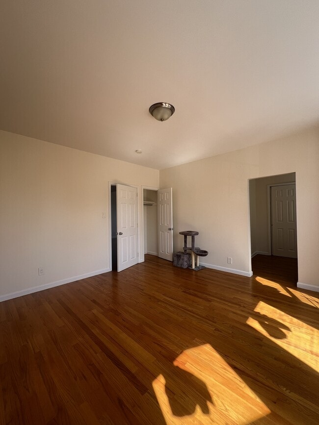 1329 74th St, Unit 2nd Floor in Brooklyn, NY - Foto de edificio - Building Photo