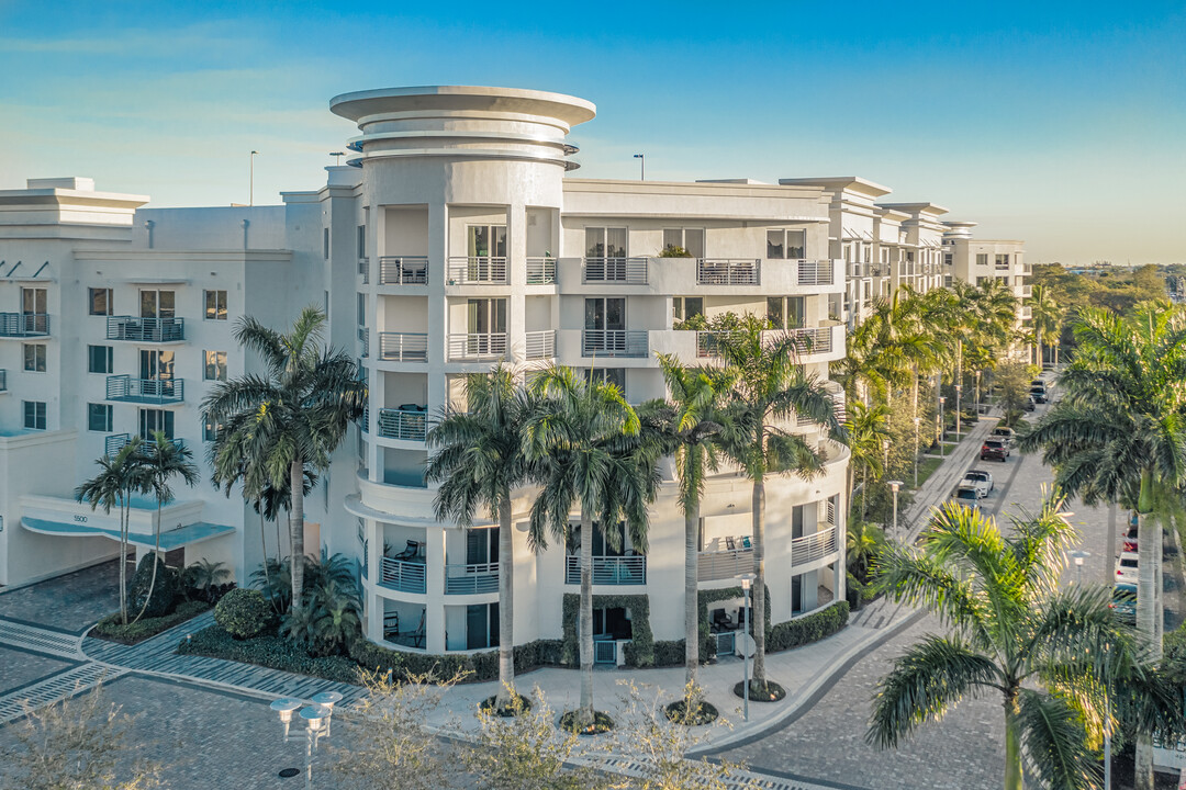 10X Boca Raton in Boca Raton, FL - Building Photo