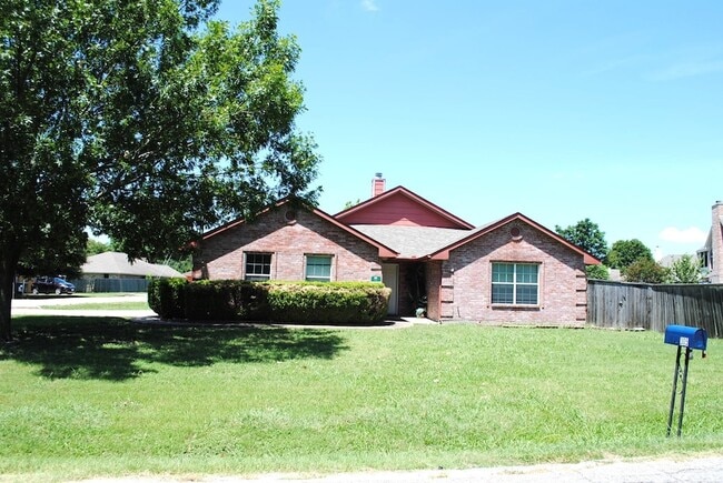 property at 305 N Elm St