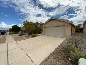 7708 Eagle Ave NW in Albuquerque, NM - Building Photo - Building Photo