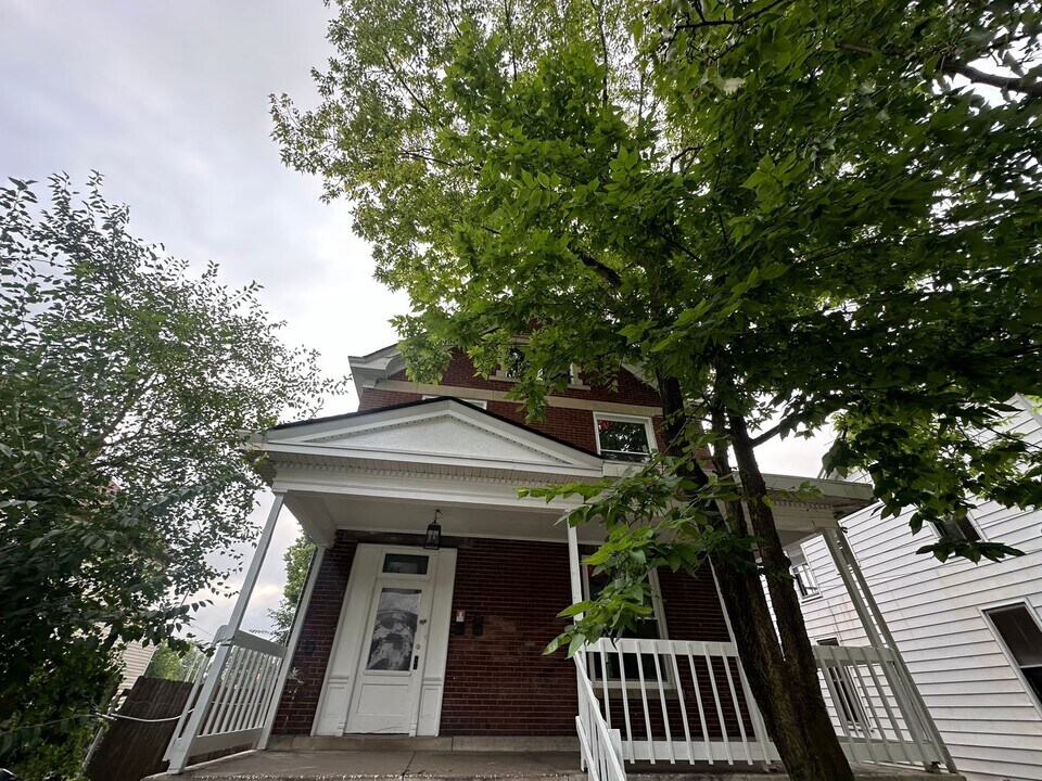 610 S 2nd St in Hamilton, OH - Building Photo