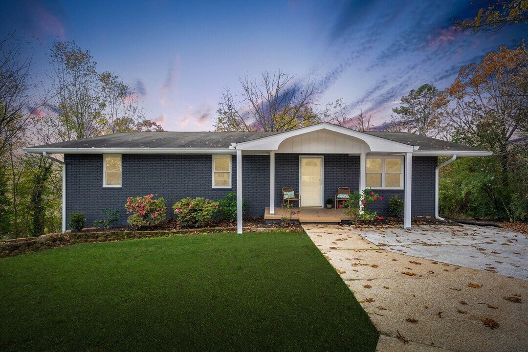 9100 Coventry Ln in Chattanooga, TN - Foto de edificio