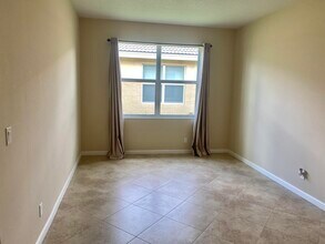 11263 SW Barton Way in Port St. Lucie, FL - Building Photo - Building Photo