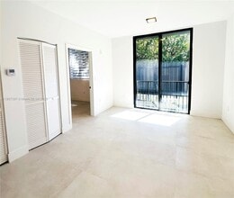 1547 NW 2nd St in Miami, FL - Building Photo - Building Photo