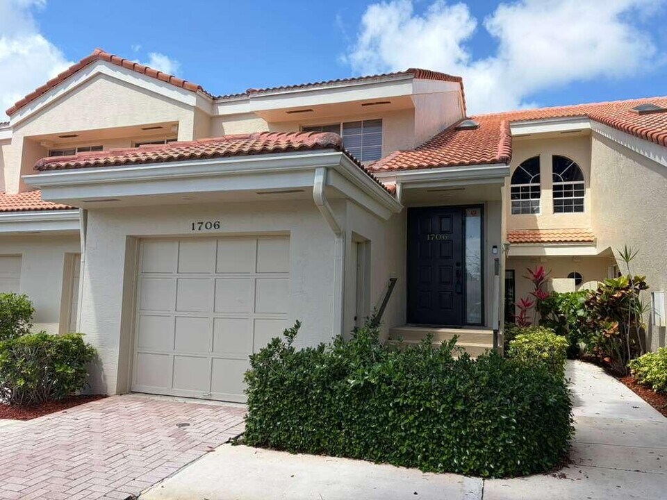 17270 Boca Club Blvd in Boca Raton, FL - Building Photo