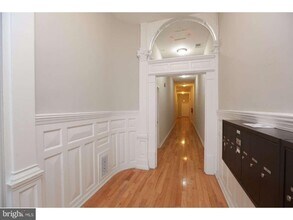 2006 Walnut St in Philadelphia, PA - Building Photo - Building Photo