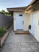 12134 Pastoral Rd in San Diego, CA - Building Photo