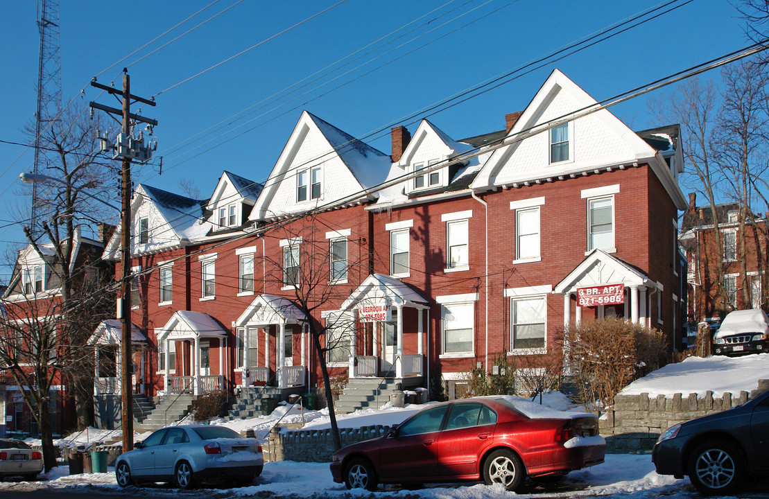 2411 Clifton Ave in Cincinnati, OH - Building Photo