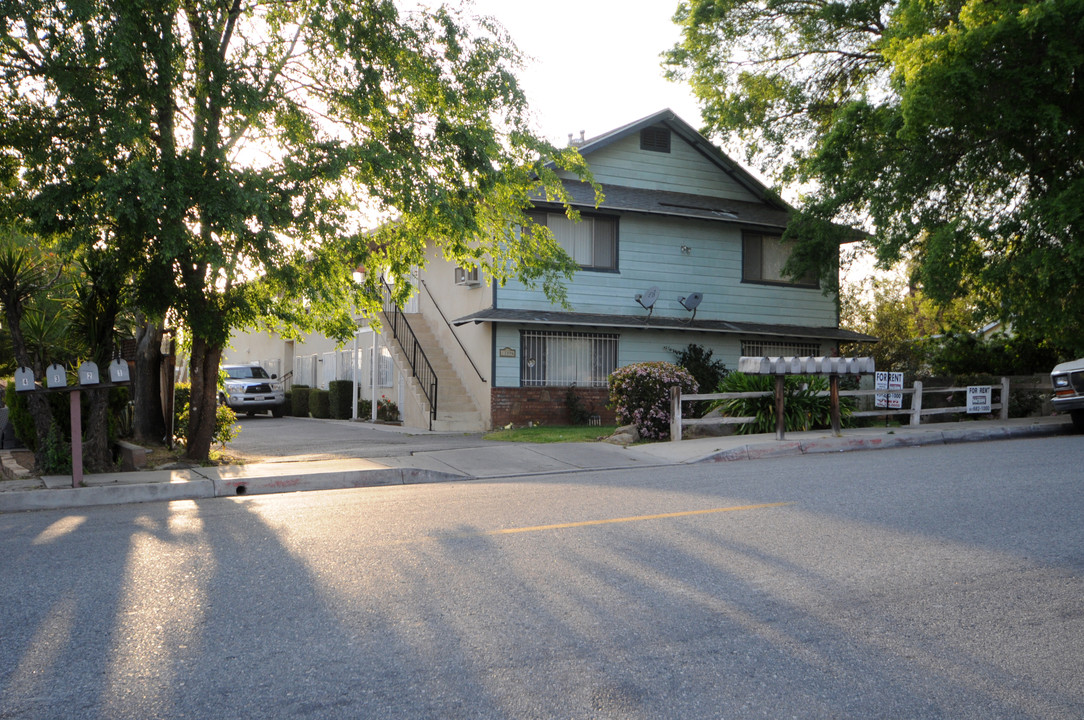 12396 2nd St in Yucaipa, CA - Building Photo