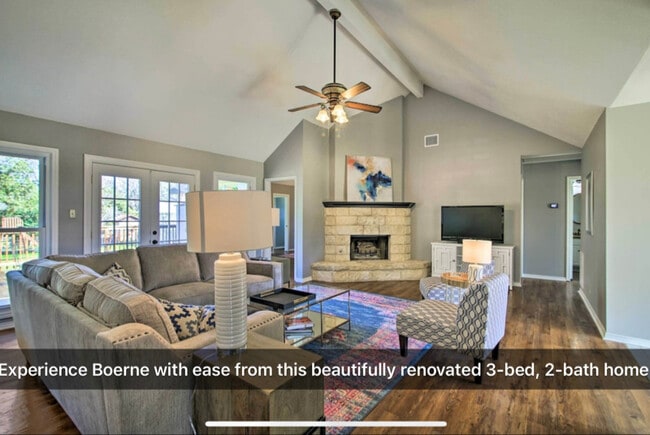 116 E Evergreen St, Unit 110-225 in Boerne, TX - Building Photo - Building Photo