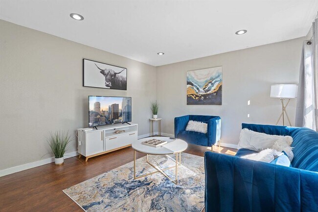 1906 Valley Hill Cir in Austin, TX - Building Photo - Building Photo