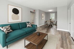 Jenkintown Gardens Apartments in Jenkintown, PA - Building Photo