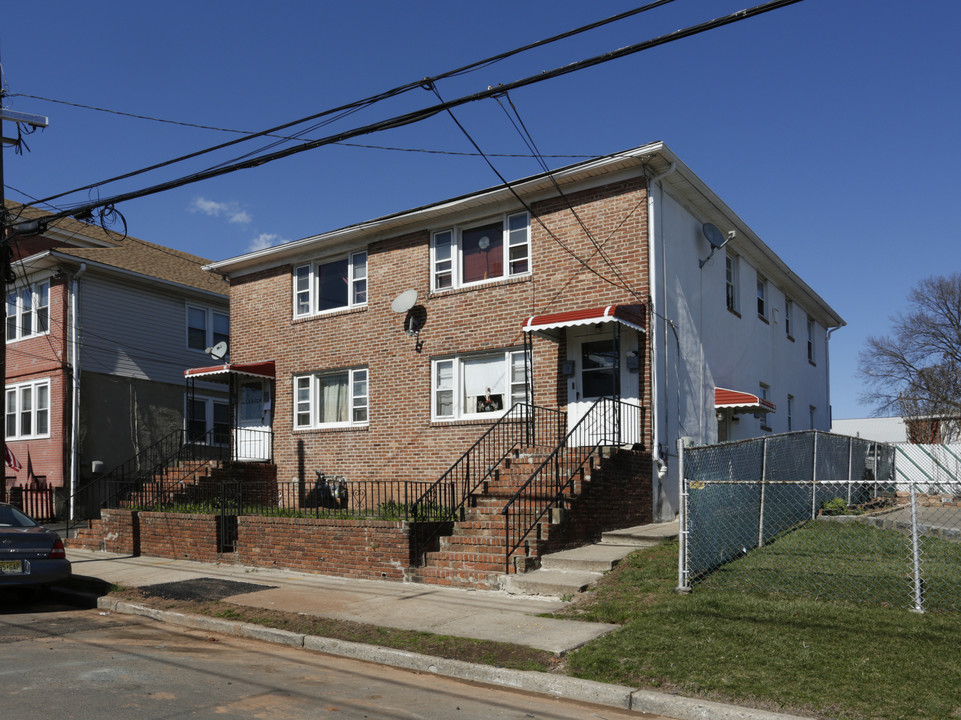 759-761 Allen St in Elizabeth, NJ - Building Photo