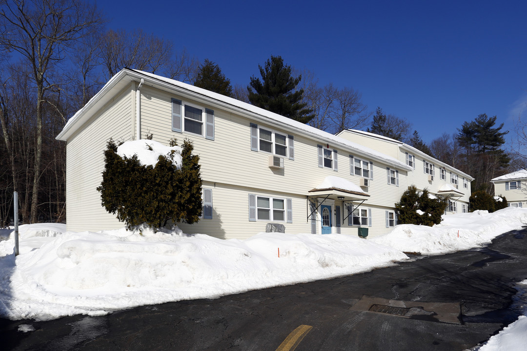 Stafford Heights Apartments in Charlton, MA - Building Photo