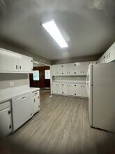 202 Crest Rd in Cary, NC - Building Photo - Building Photo