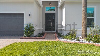 19105 Stonebrook St in Weston, FL - Building Photo - Building Photo