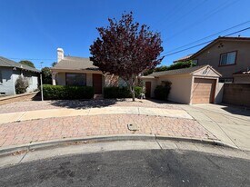 214 S Bonita St in Santa Maria, CA - Building Photo