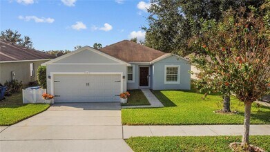 161 Prairie Falcon Dr in Groveland, FL - Building Photo - Building Photo