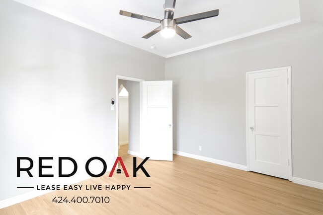 366 Hayworth Ave in Los Angeles, CA - Foto de edificio - Building Photo