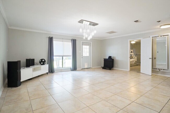 6763 Hill Ct in Azle, TX - Building Photo - Building Photo