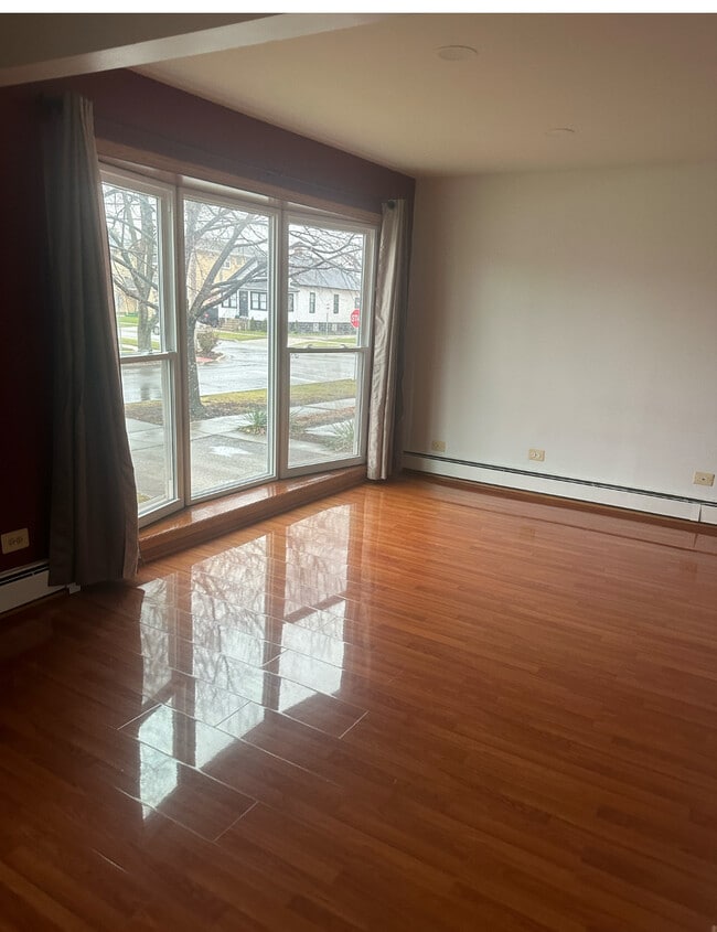 4540 Park Ave, Unit 4540 Park Ave 1F
