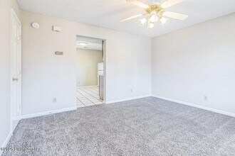 4232 Grantline View Ct in New Albany, IN - Building Photo - Building Photo