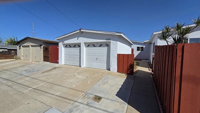 4134 Fond du Lac Ave