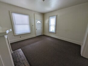 2290 Indiana Ave, Unit 2292 in Columbus, OH - Foto de edificio - Building Photo