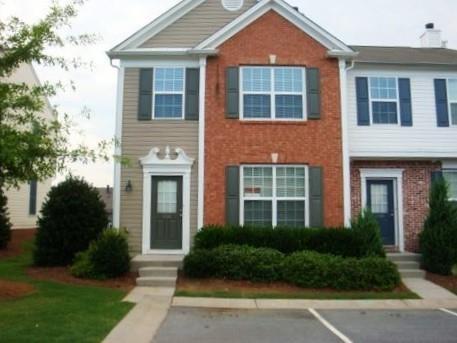 1044 Prestwyck Ct in Alpharetta, GA - Building Photo