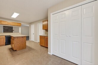 13514 Clayton Hill Dr in Houston, TX - Foto de edificio - Building Photo