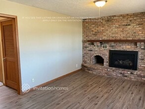 2713 W 71st 1/2 St in Minneapolis, MN - Foto de edificio - Building Photo