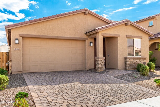 17625 W Colter St in Litchfield Park, AZ - Building Photo - Building Photo