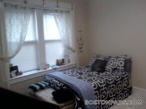 55 Park Dr in Boston, MA - Foto de edificio - Building Photo